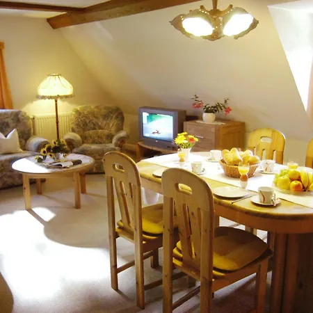 Sorgenfrei Obere Etage * Hohnstein